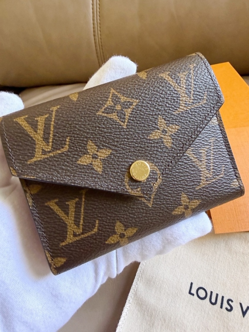 Louis Vuitton Victorine Wallet monogram Rose Ballerine - Picture 9 of 11